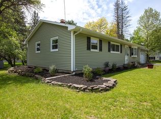 9 Swan Ln, Painted Post, NY 14870