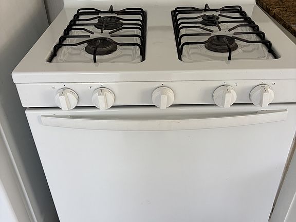 2nd image of 913 E Hyde Park Blvd APT B