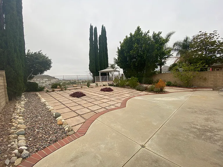 12021 Falcon Crest Way — Photo 17