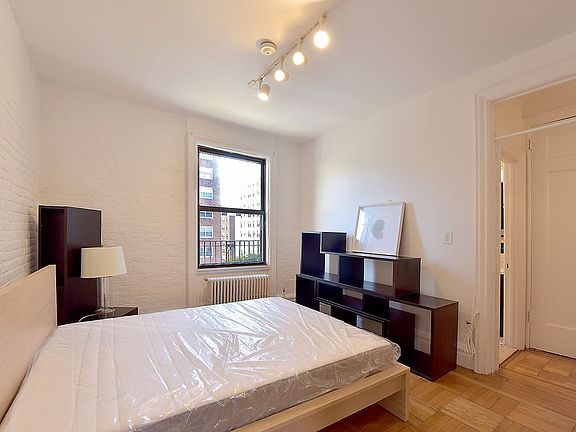 2nd image of 151 E 19th St APT 61