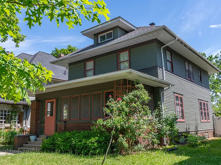 1106 Woodward Ave — Photo 1