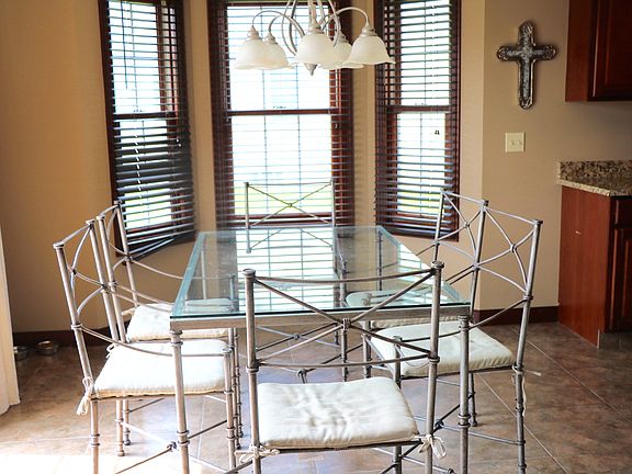 3rd image of 91 Barnstone Ln #9