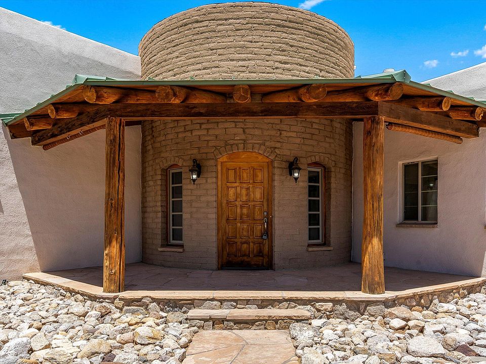 1st image of 2566 N Redington Pl