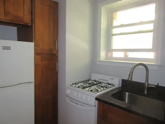 Rented by Gilbert Perez, LREB | media 30