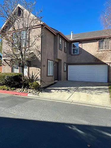 201 Quail Cir Photo 1