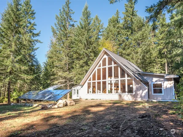 27909 140th Avenue SW, Vashon, WA 98070