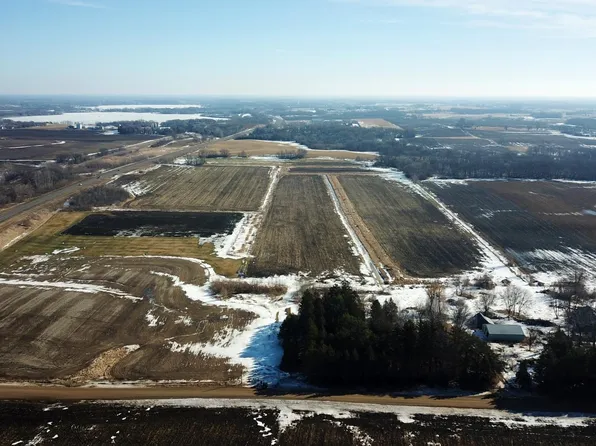 Hart Ave SW, Howard Lake, MN 55349