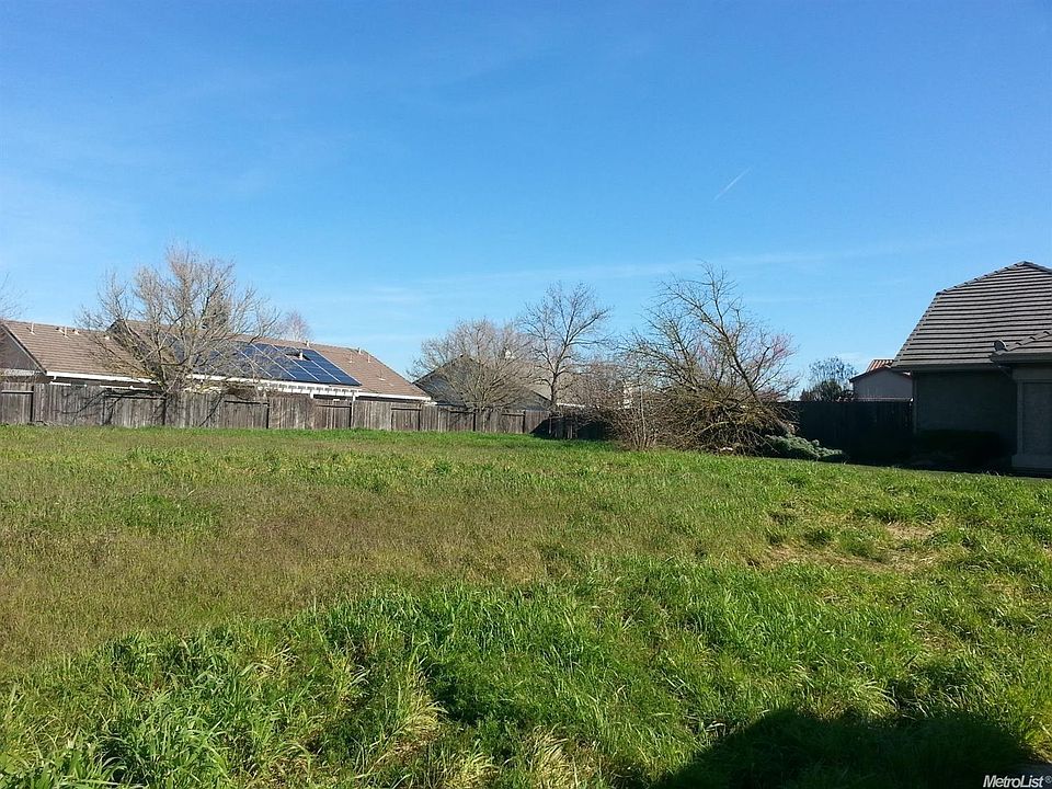 2nd image of 9009 Quail Knoll Ct