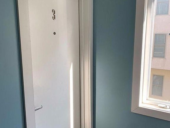 4th image of 1611 W Montgomery Ave #3F