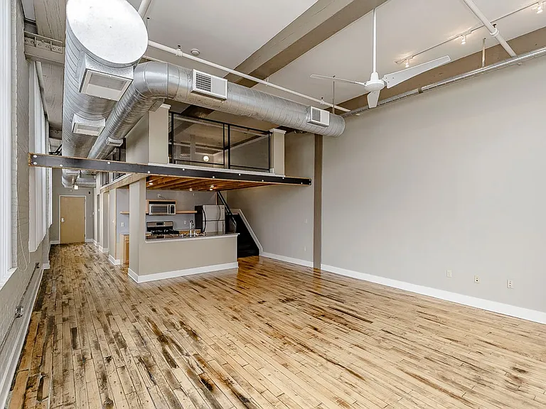 Machine Flats — Photo 25