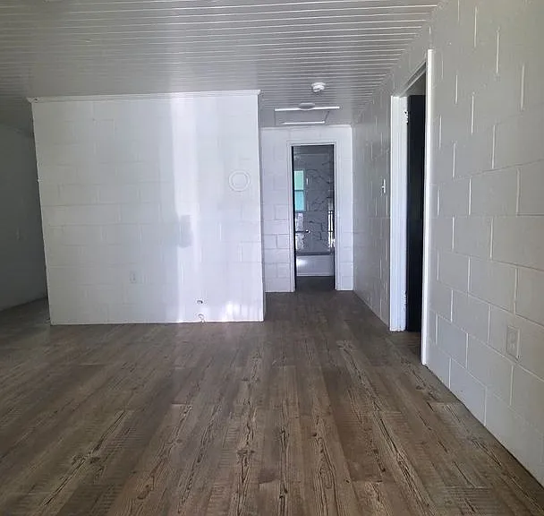 1404 S Jackson St — Photo 2