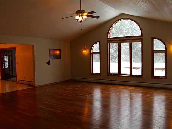 2nd image of 132 Brewer Dr