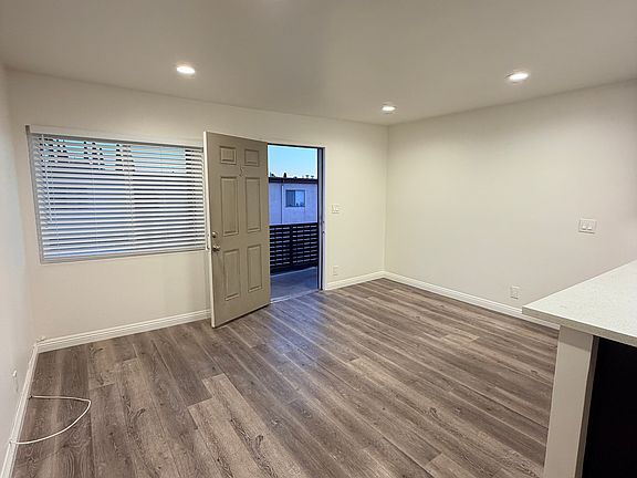 Living Room attached to Kitchen