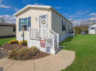 154 Hillside Ct, North Wales, PA 19454
