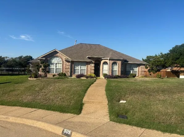 509 Teresa Ct, Desoto, TX 75115