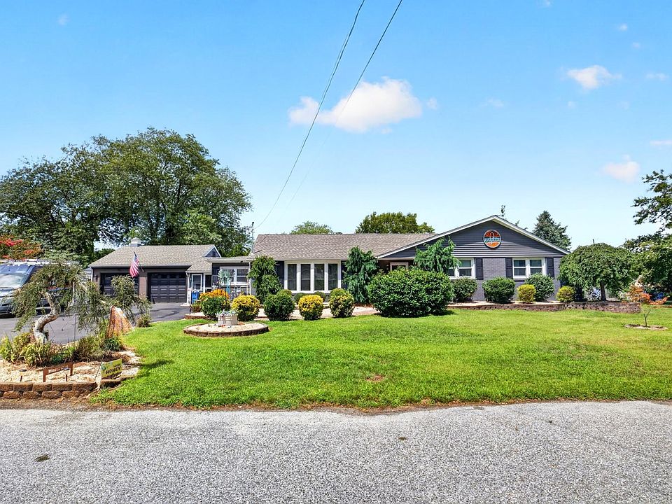 1st image of 74 Mimosa Dr