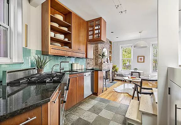 4th image of this home