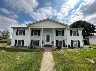 150 E Oakwood St, Morton, IL 61550
