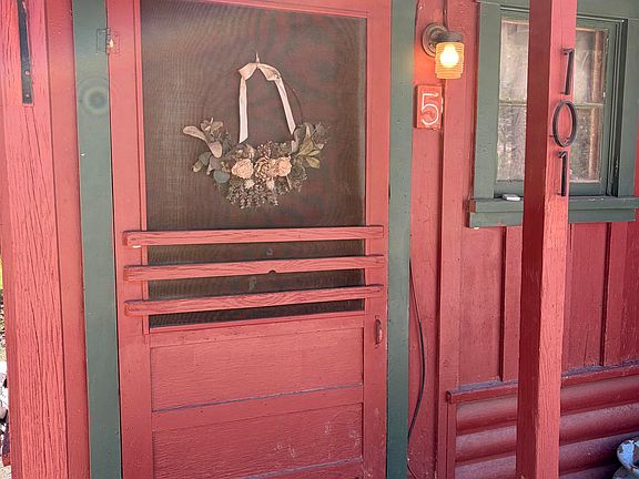 2nd image of 101 Lynx Ave