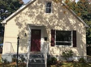 83 Dana St, Springfield, MA 01104