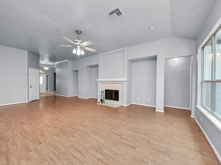 9711 Andrews Ln — Photo 11