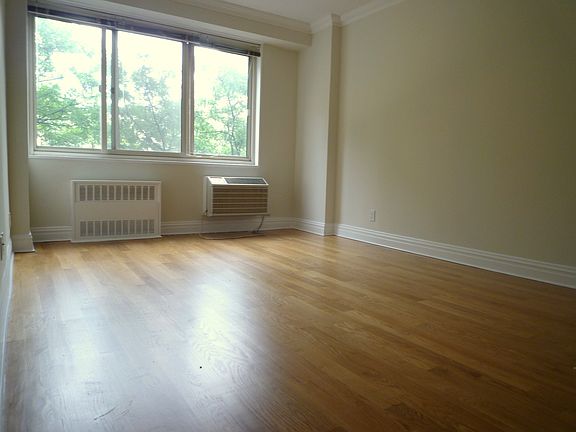 2nd image of 160 W 97th St APT 4I
