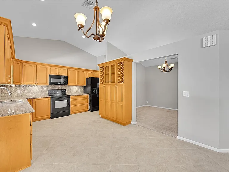 4745 NW 99th Ln — Photo 12
