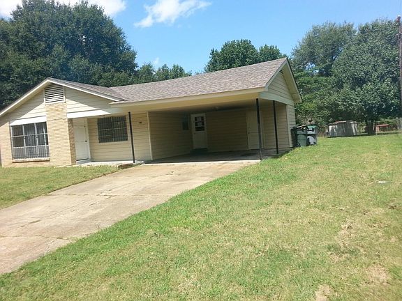2nd image of 4841 Ortie Dr
