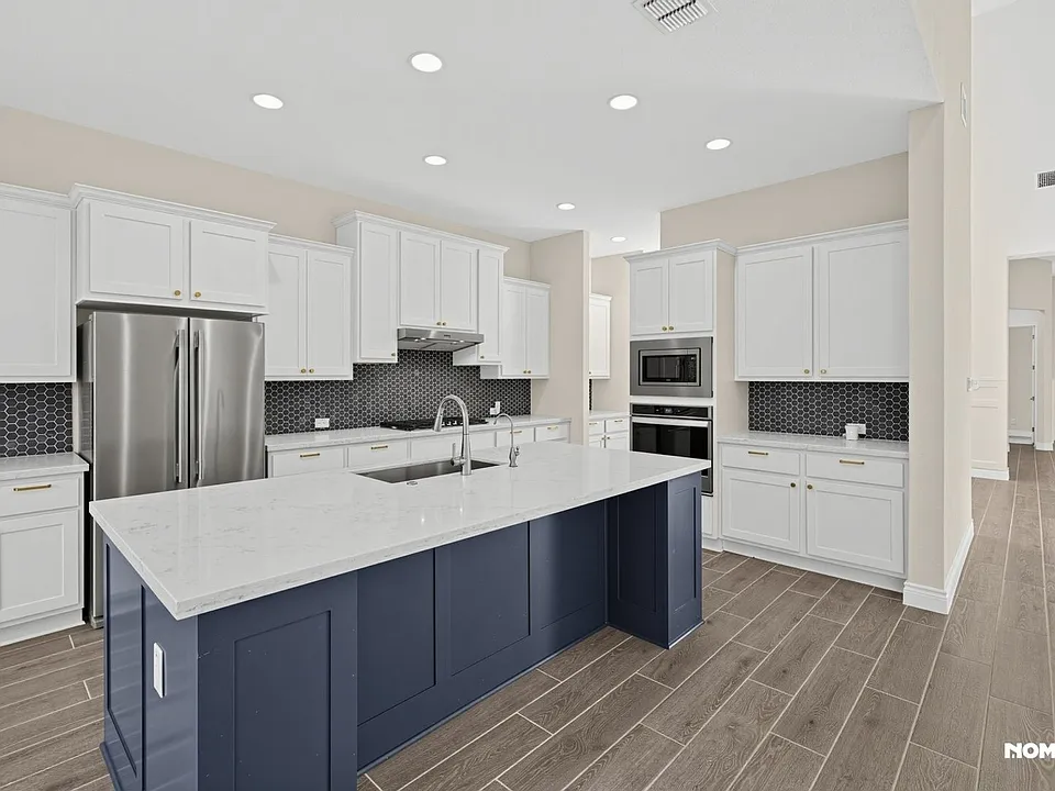 9007 Raven Pointe