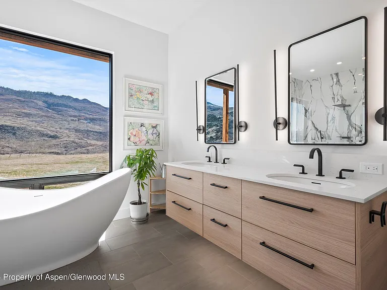 1840 Upper Cattle Creek Rd — Photo 18