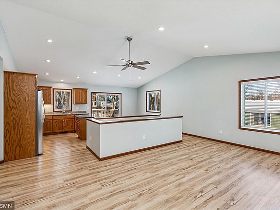 3rd image of 616 3rd St SW