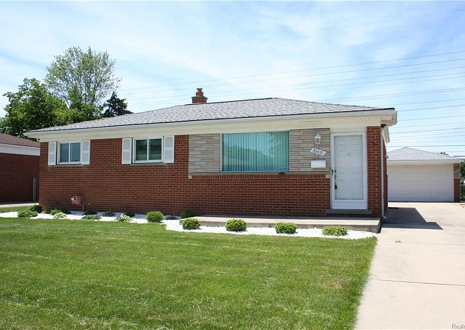 1st image of 30431 Iroquois Dr