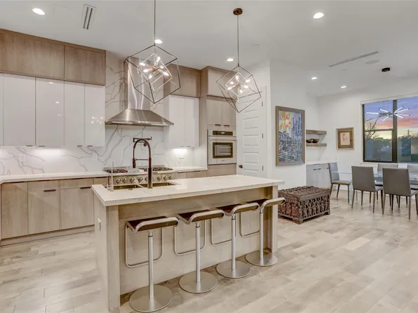 2435 Sheridan St, Houston, TX 77030