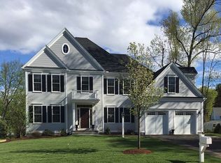 65 E Maxwell Dr, West Hartford, CT 06107