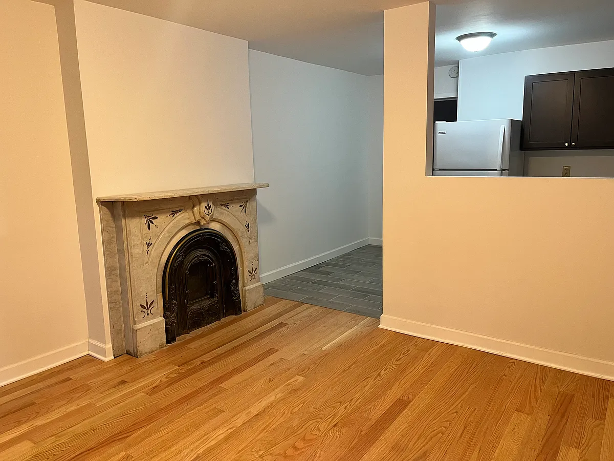 Building Photo - 200 Lancaster St #B