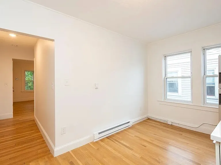 112 Adams St #3-R — Photo 6