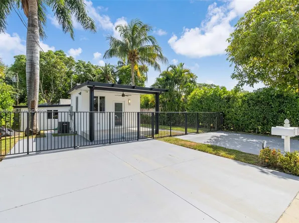 330 NW 82nd Ter, Miami, FL 33150