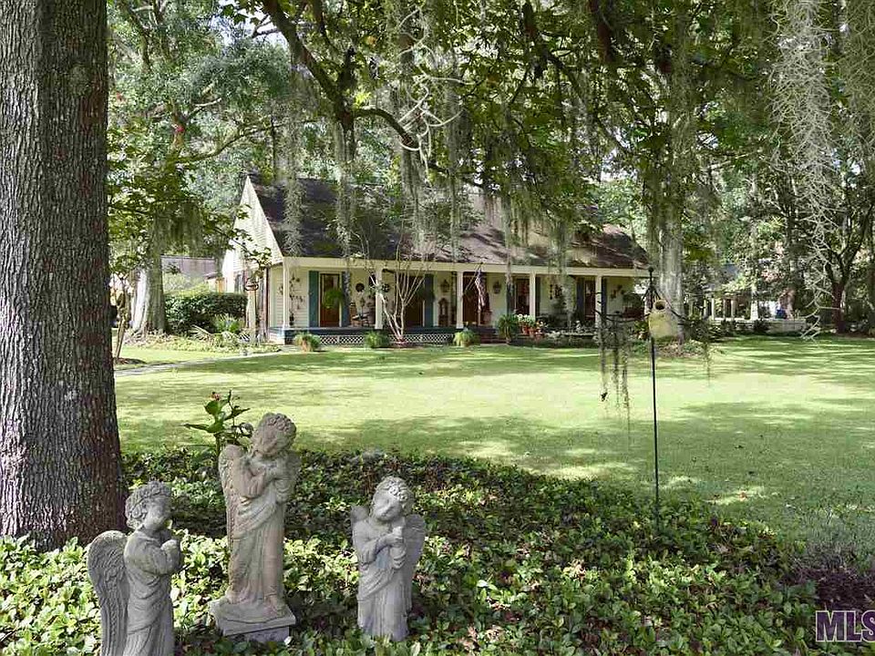 1st image of 11464 Country Club Dr