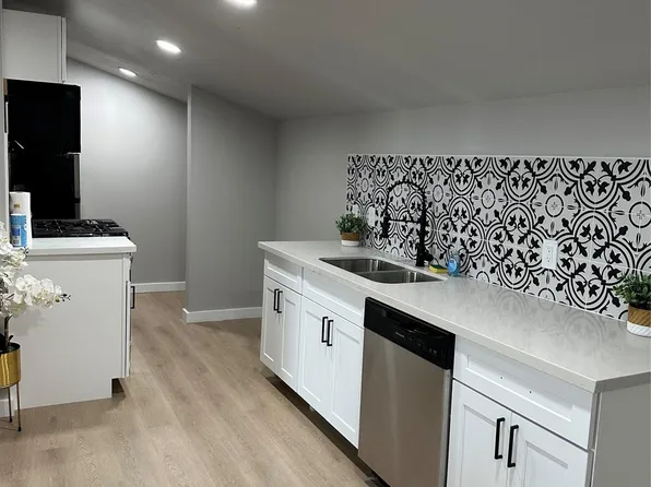 3415 Cochran St, Houston, TX 77009