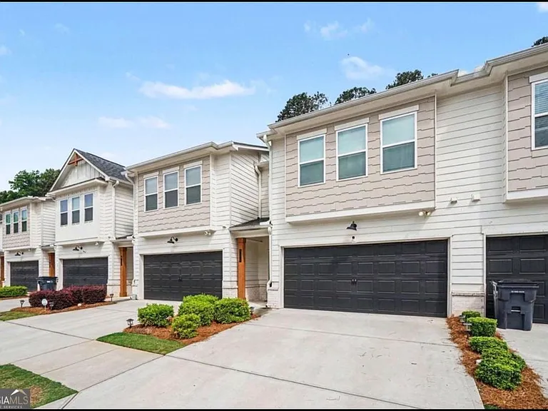 5676 Rockfern Dr — Photo 1