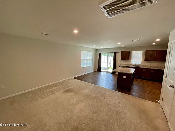 5th image of 3178 Edgehill Drive