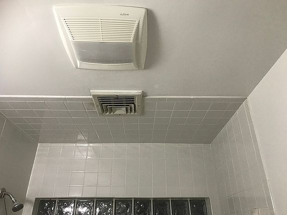 Replaced exhaust fan+lights 
