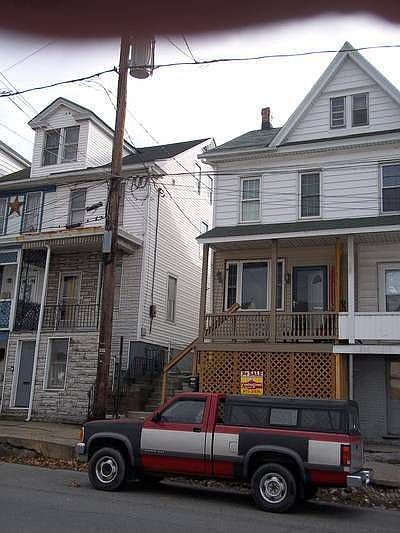 2nd image of 506 E 5th St