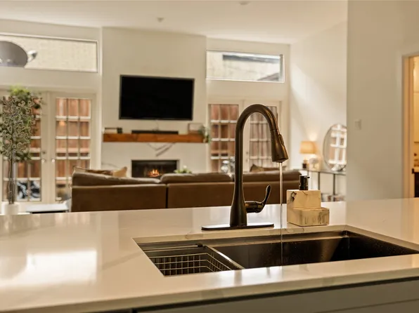 4015 Holland Ave APT 103, Dallas, TX 75219