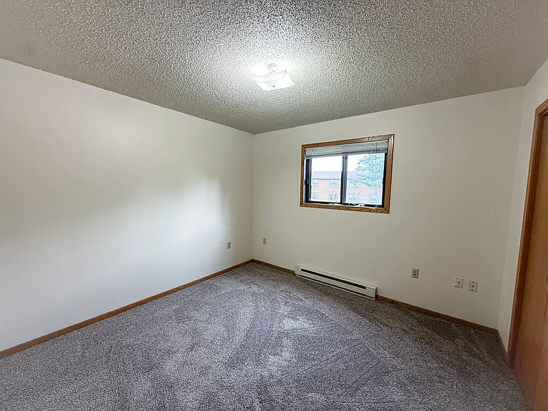 2820 Edgewood Dr #1 — Photo 5
