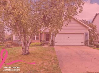 3721 Coppermill Rd NE, Cedar Rapids, IA 52402