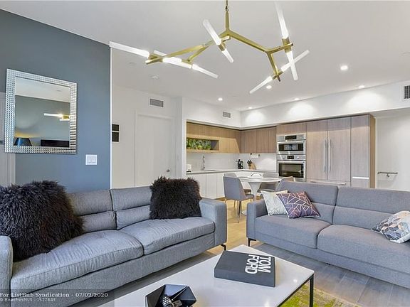 3rd image of 455 NE 39th St Unit 201