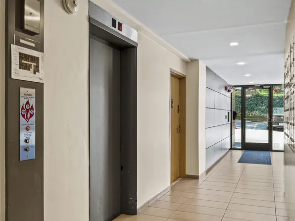 Park East Apartments