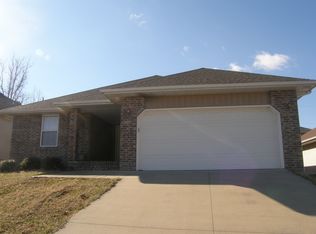 3625 S Juniper Ave, Springfield, MO 65804