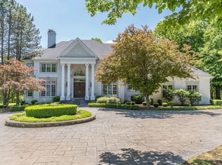 4N680 Ware Woods Dr, Saint Charles, IL 60175